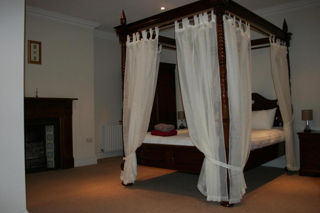 The Trewythen Hotel Ланидлойс Екстериор снимка