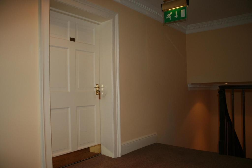 The Trewythen Hotel Ланидлойс Екстериор снимка